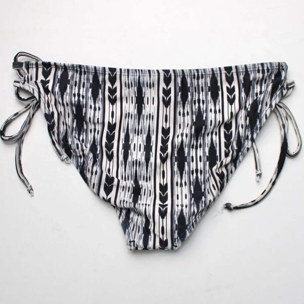 L*Space Black White Tribal Print Outlaw Full Cut Bikini 2 PC Set Size Small - Picture 6 of 10